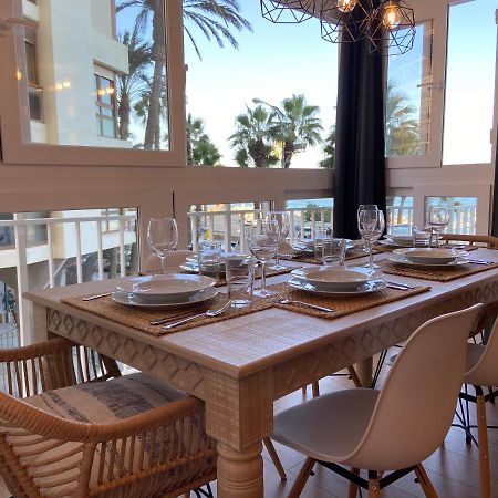Malagueta Beach Front Mediterranean Apartment Malaga Exterior photo