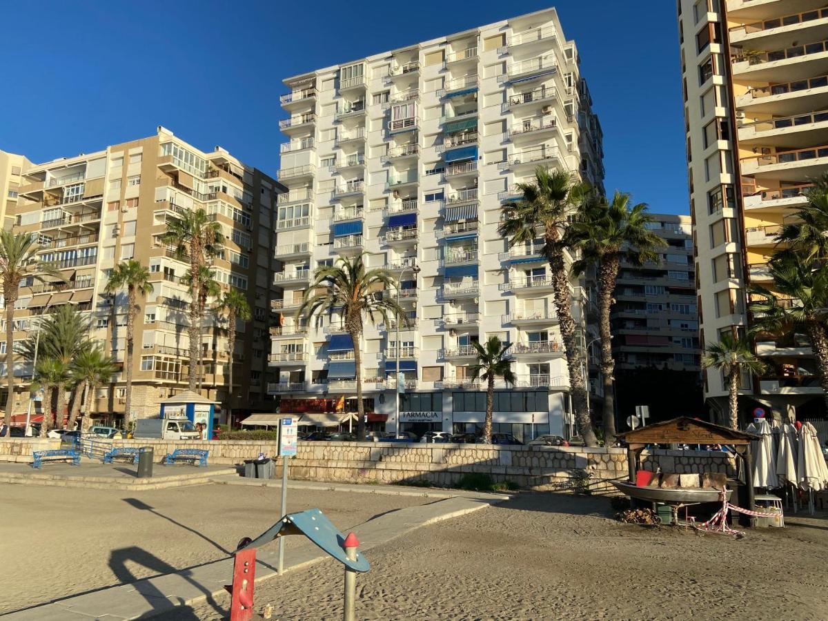 Malagueta Beach Front Mediterranean Apartment Malaga Exterior photo