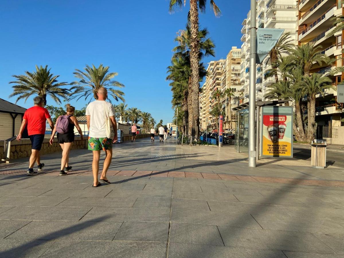 Malagueta Beach Front Mediterranean Apartment Malaga Exterior photo