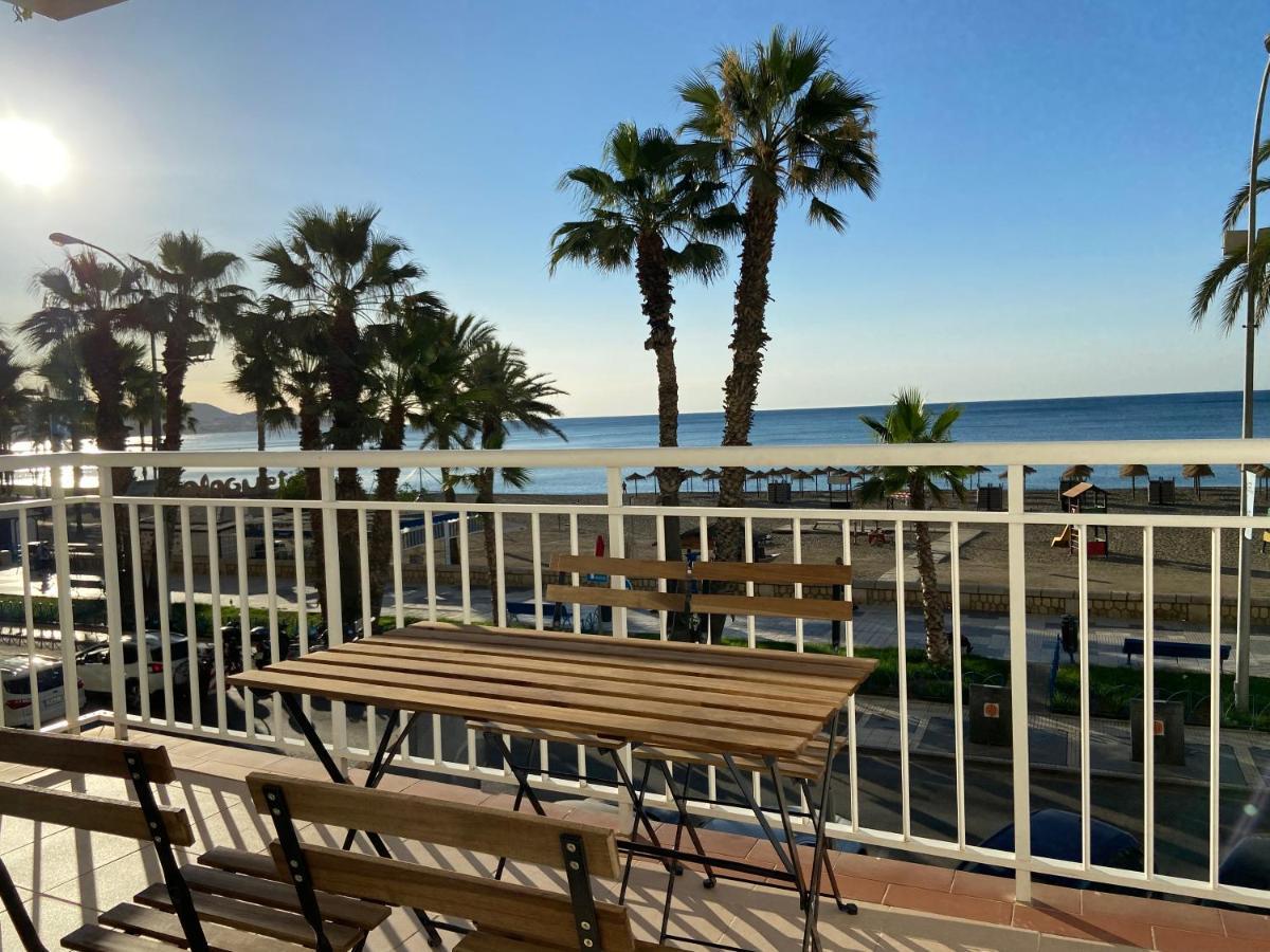 Malagueta Beach Front Mediterranean Apartment Malaga Exterior photo