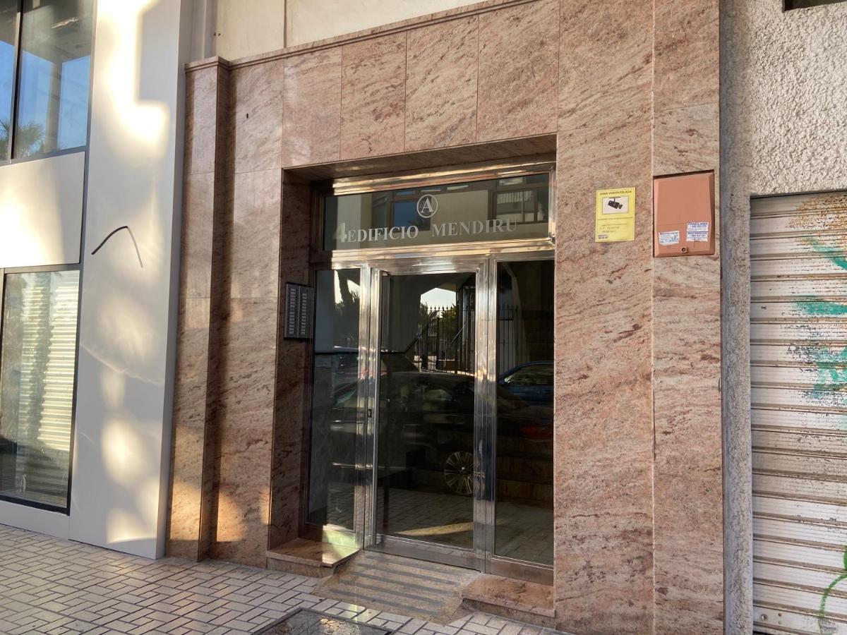 Malagueta Beach Front Mediterranean Apartment Malaga Exterior photo
